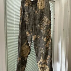 Elegant Green and Tan Women's Wide Leg Pants